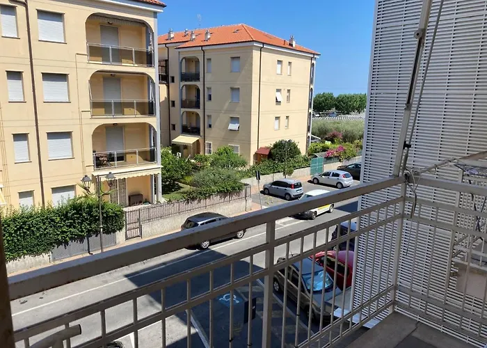 Delizioso Trilocale A Due Passi Dal Mare Di